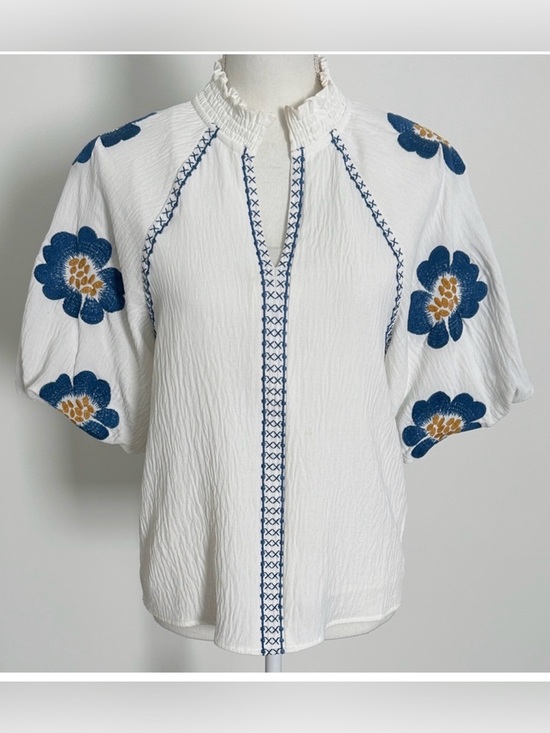THML Tops - THML White Crinkled Puff-Sleeve Blouse with Blue & Gold Floral Embroidery